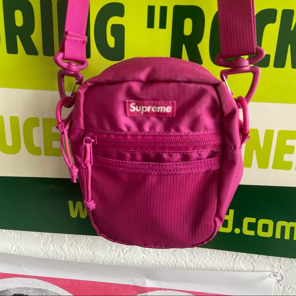 Supreme shoulder bag